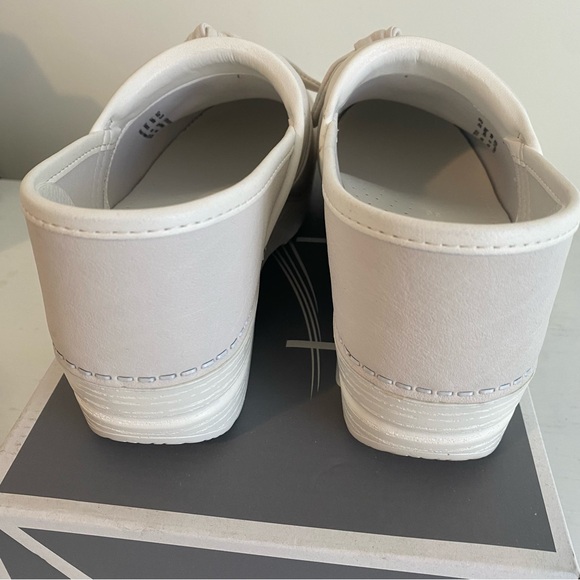 Dansko Pro Bow Nappa Professional Leather Clogs Shoes White Sz 39 US 8 - Picture 7 of 16